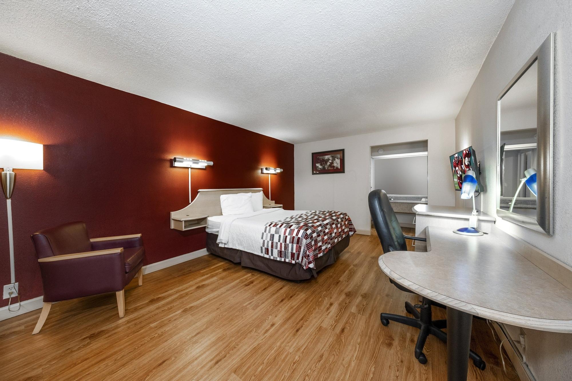 Red Roof Inn & Suites Wytheville Exterior foto